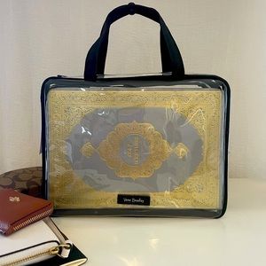 Vera Bradley bag in Classic Black.